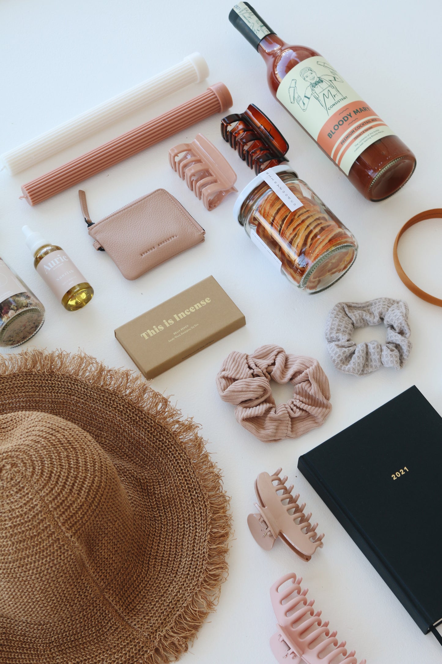 HERMAN STORES CHRISTMAS GIFT GUIDES