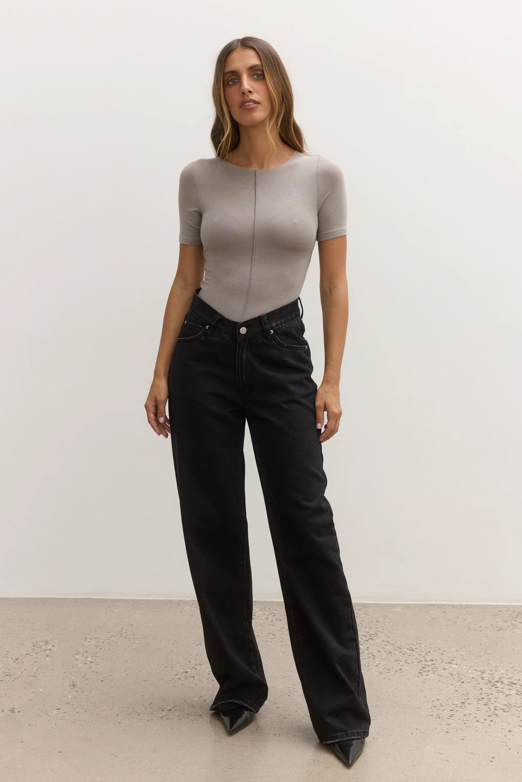 Anisa Tee - Dove Grey
