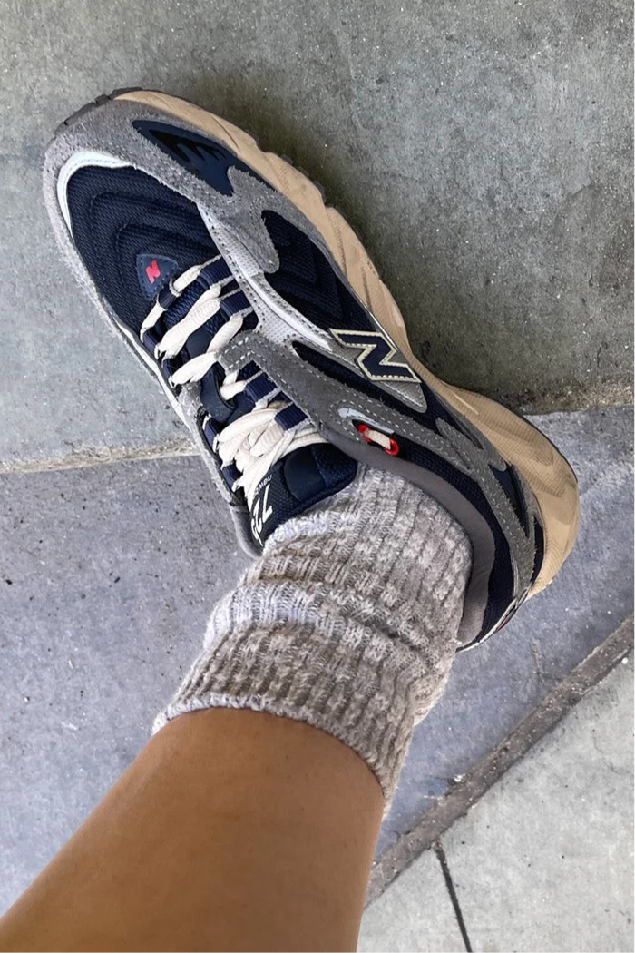 Cottage Socks - Heather Grey