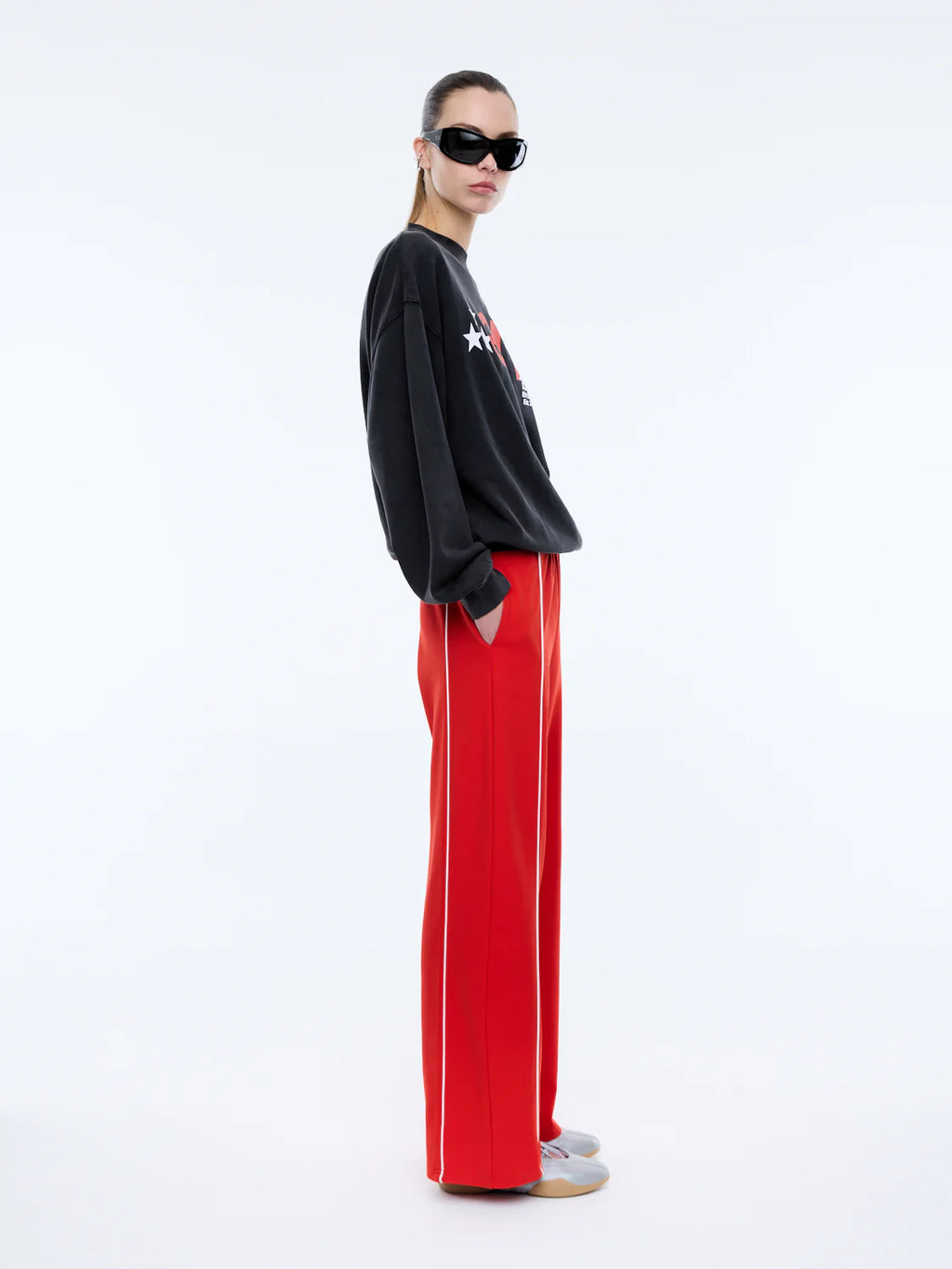 Star Sweatshirt - Washed Charcoal