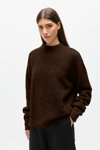 Stella Crew Neck - Bear
