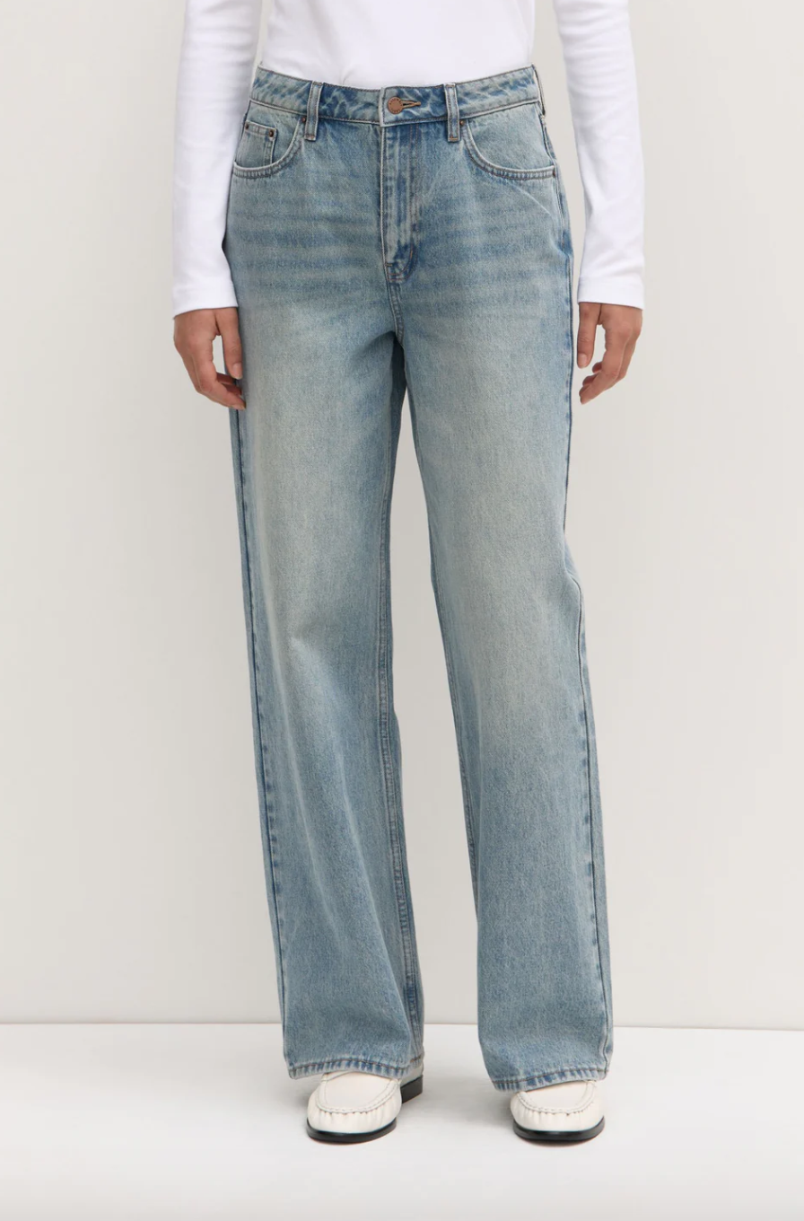 Womens Relaxed Jean - Indigo Fade