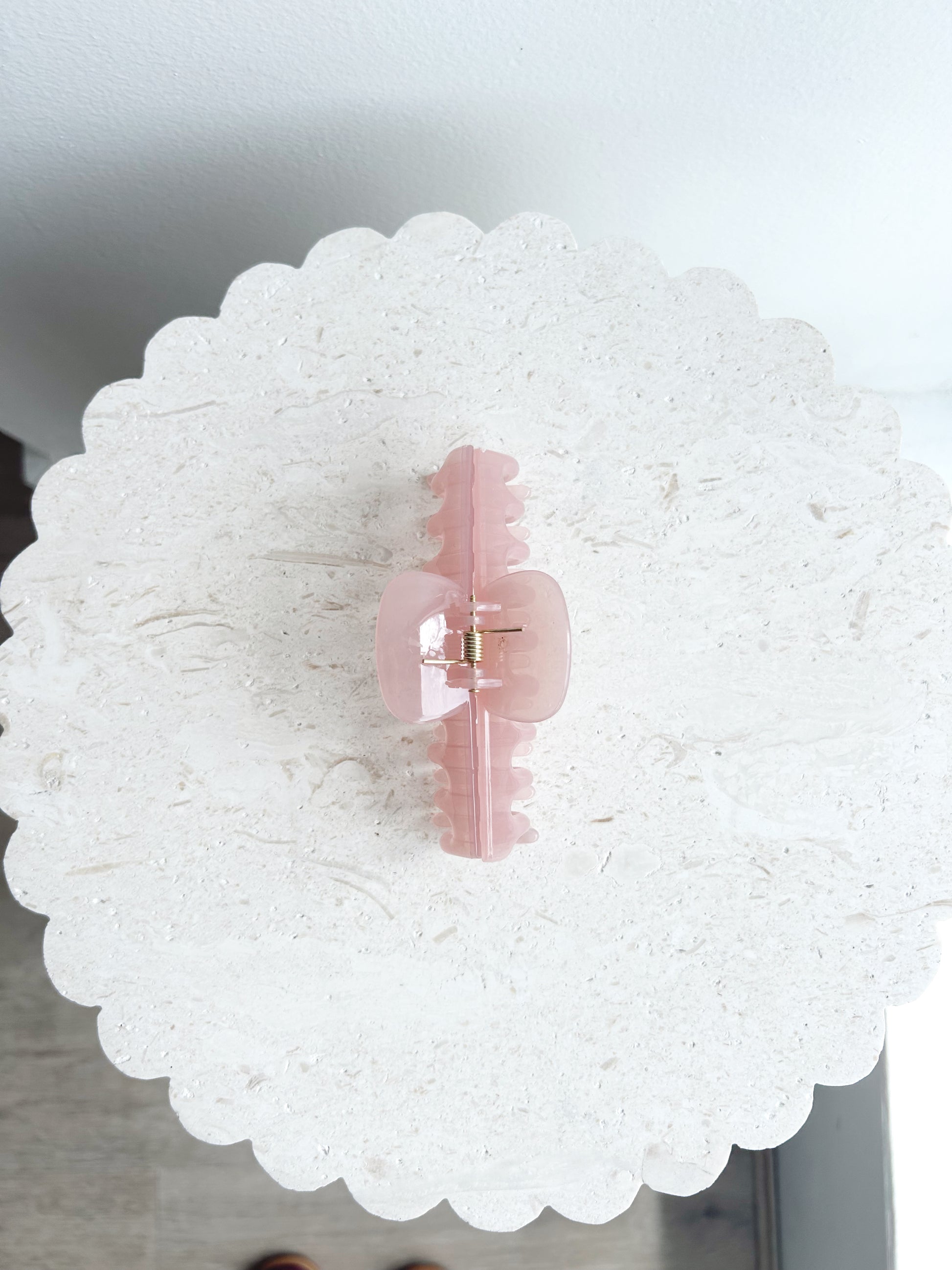 Resort Clip - Baby Pink