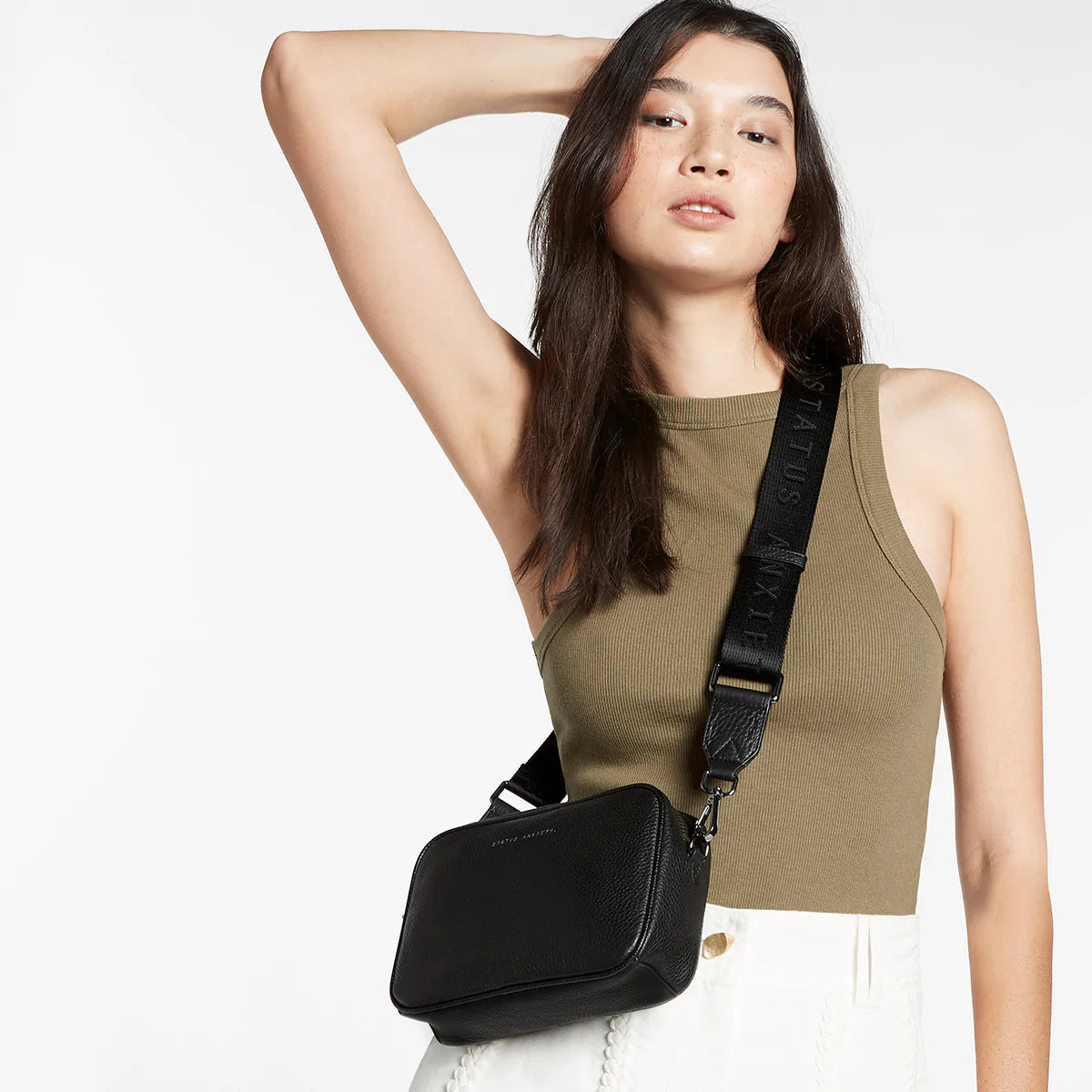 Plunder with Webbed Strap - Black